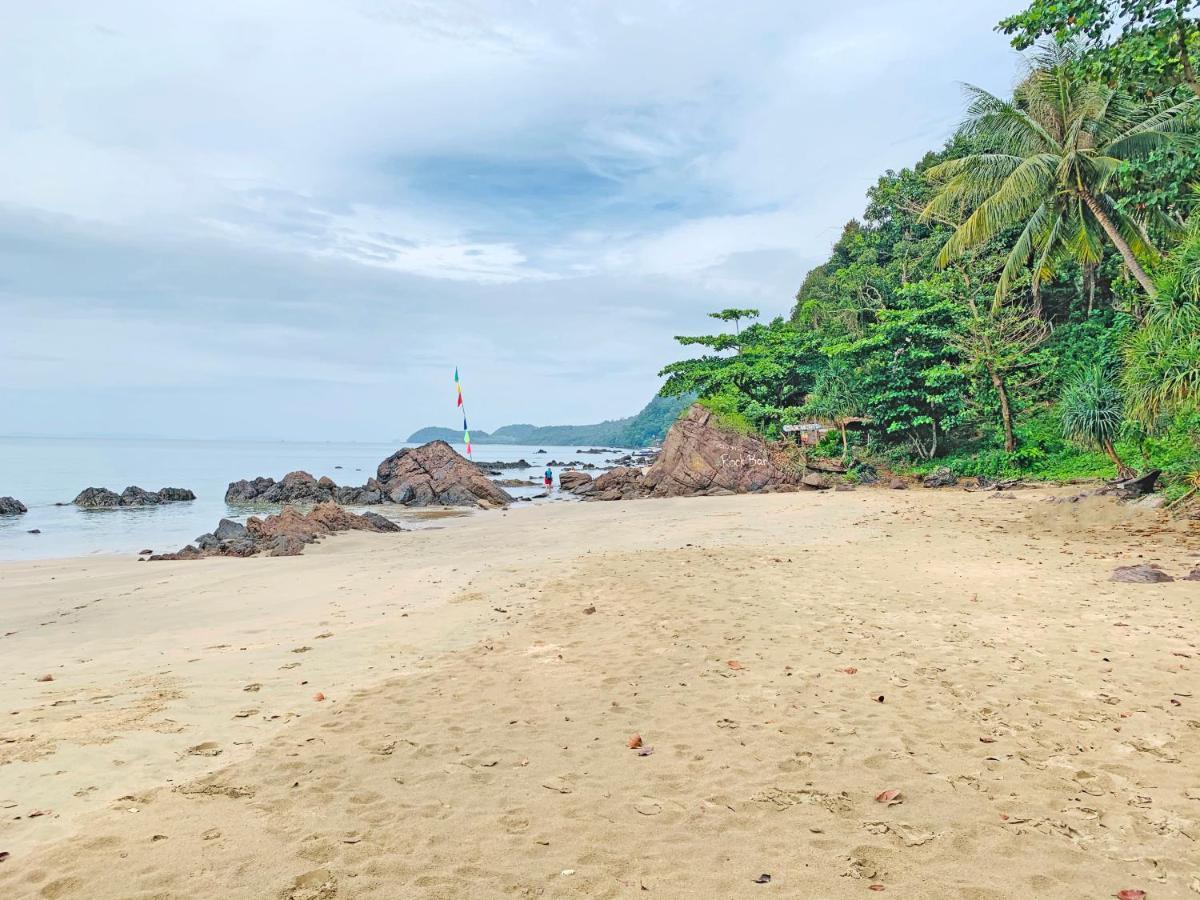 Horizon Beach Resort Koh Jum Esterno foto