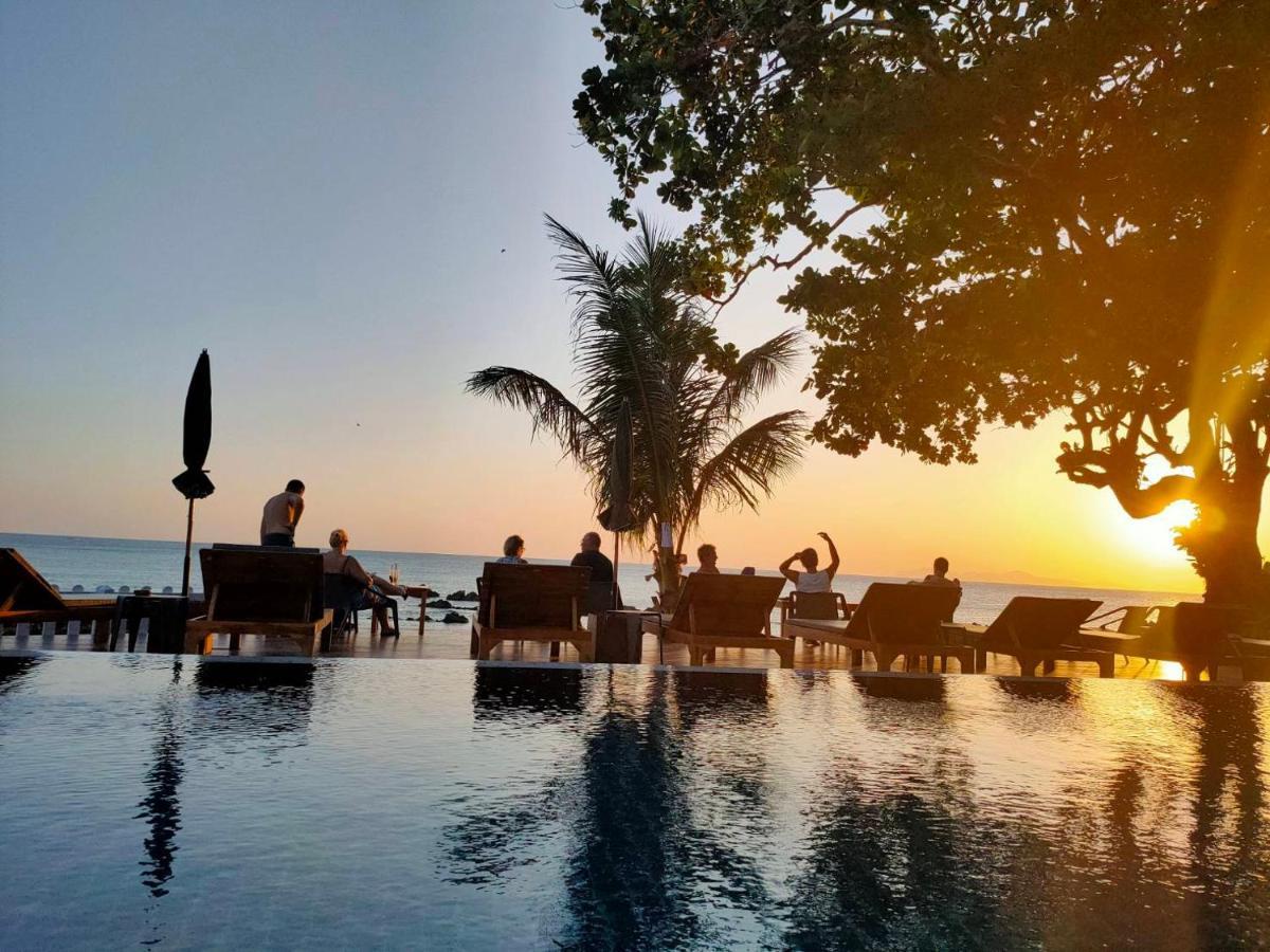 Horizon Beach Resort Koh Jum Esterno foto